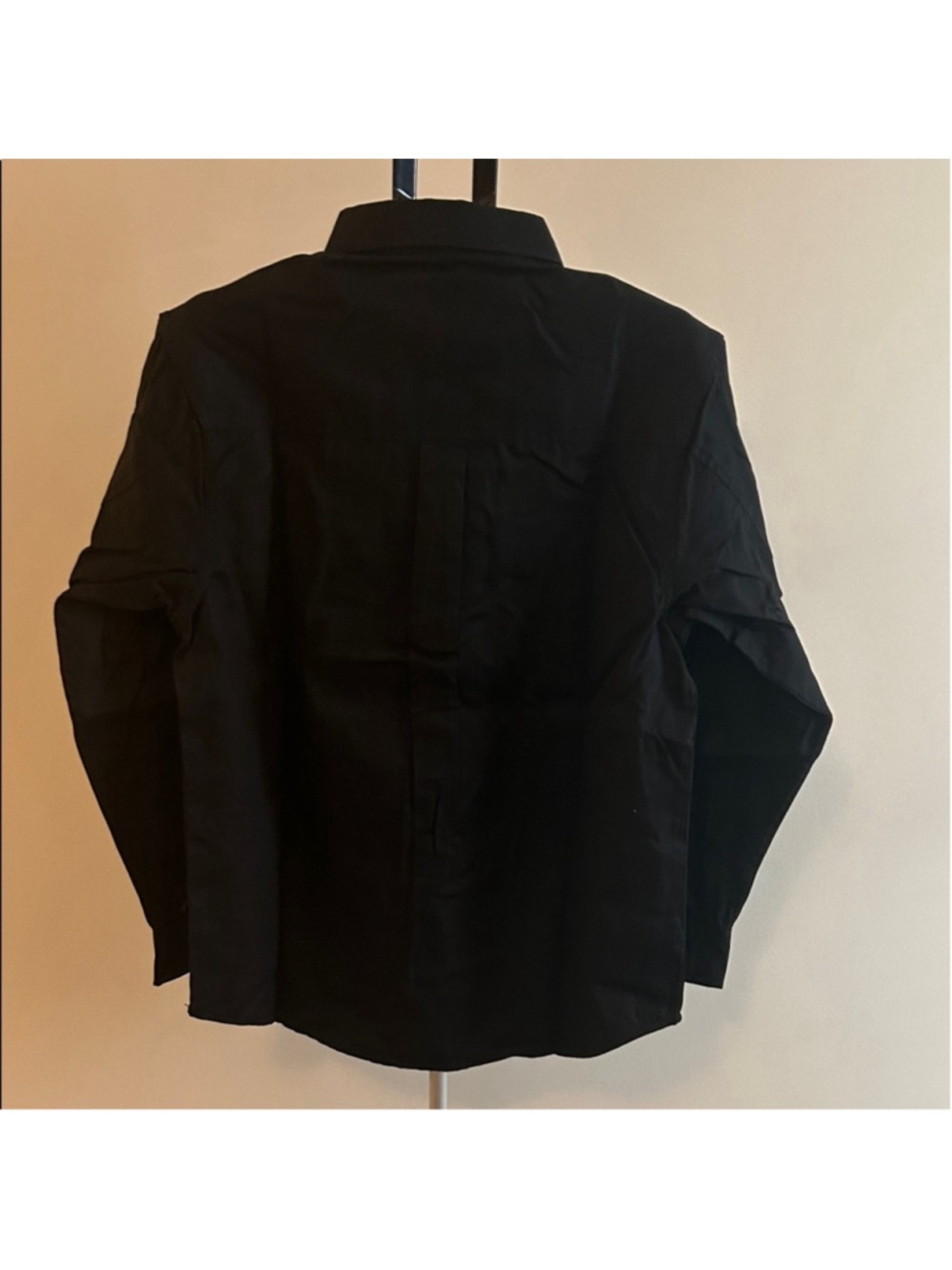Classic Black Men's Casual Button-Down Shirt - Picture 4 of 4